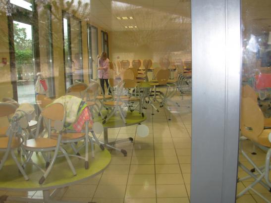 Photos prises par les enfants pendant une "chasse au reflet" dans la cour de l'école