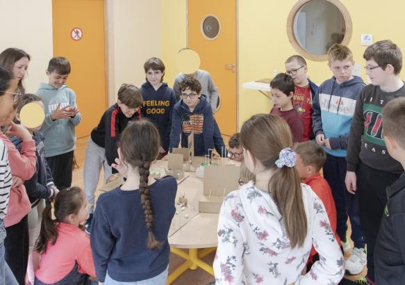 Présentation des cours de récréation idéales © Robin Bourgeois