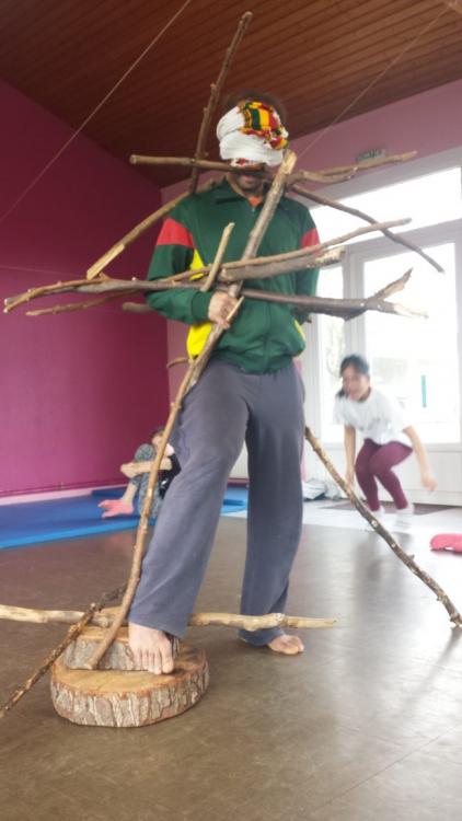 L'arrivée de la matière bois, dans les ateliers cirque