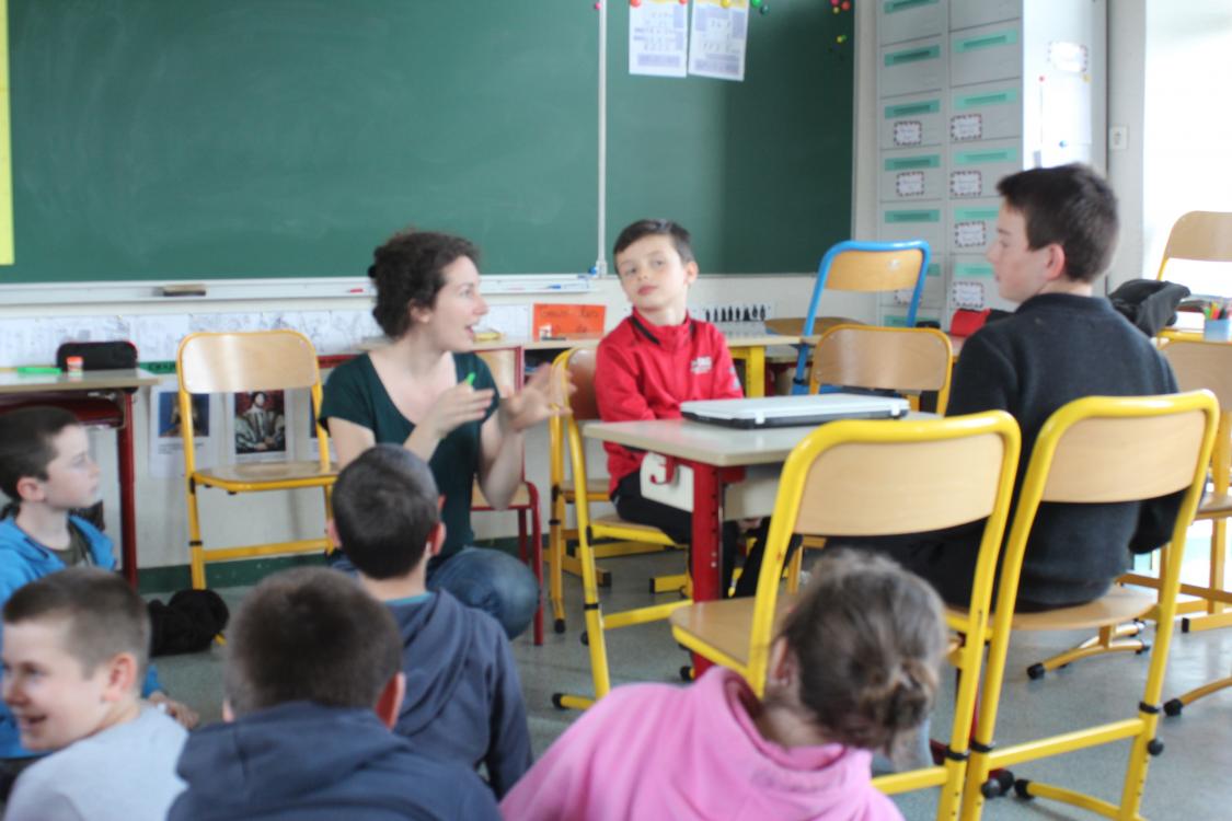 "L'inspecteur des contes"