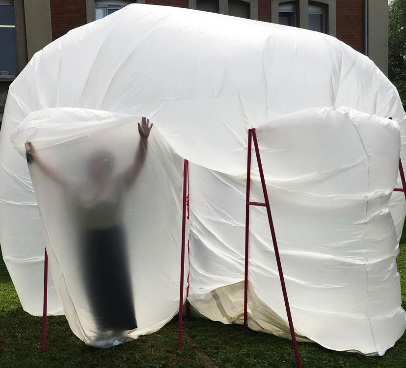 Soumaya Nader, Zone : espace gonflable libre d'appropriation et d'expérimentation.