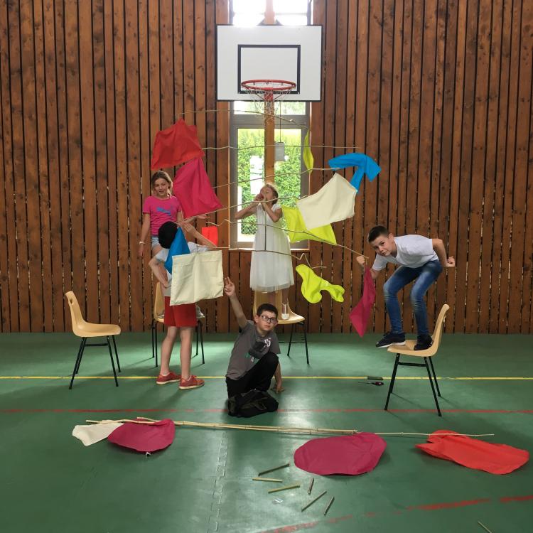 création en cours stabiles en folie école de Beaulieu sur loire
