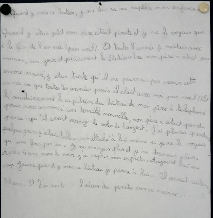 Objet du jour: le texte de l’atelier d’écriture d’une élève a été choisi par les élèves.
