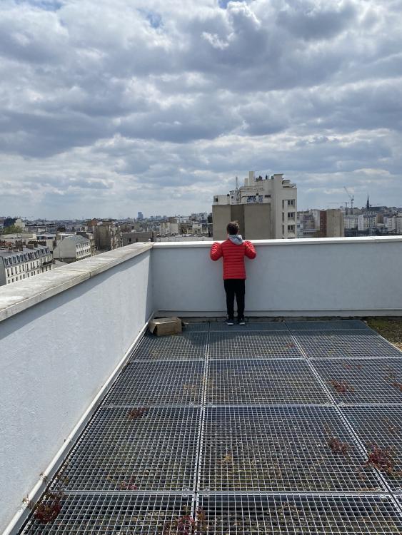 Photo personnelle prise depuis le toit du bâtiment du 47 rue la Chapelle (26 avril 2024)
