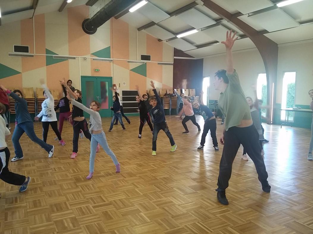 ateliers avec les classes de CE2 CM1 et CM2