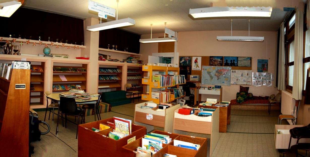 Vue de la bibliothèque avant transformation en atelier