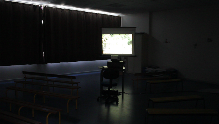 "Audioguides pour trois visites de Fontaine-Française". Projection diapositives et son, gérés par les élèves pendant la soirée.