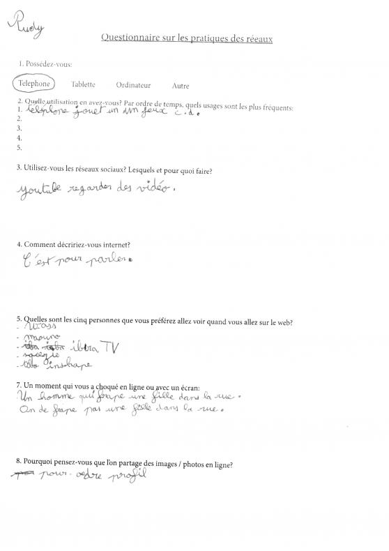 Questionnaire sur la relation aux réseaux sociaux
