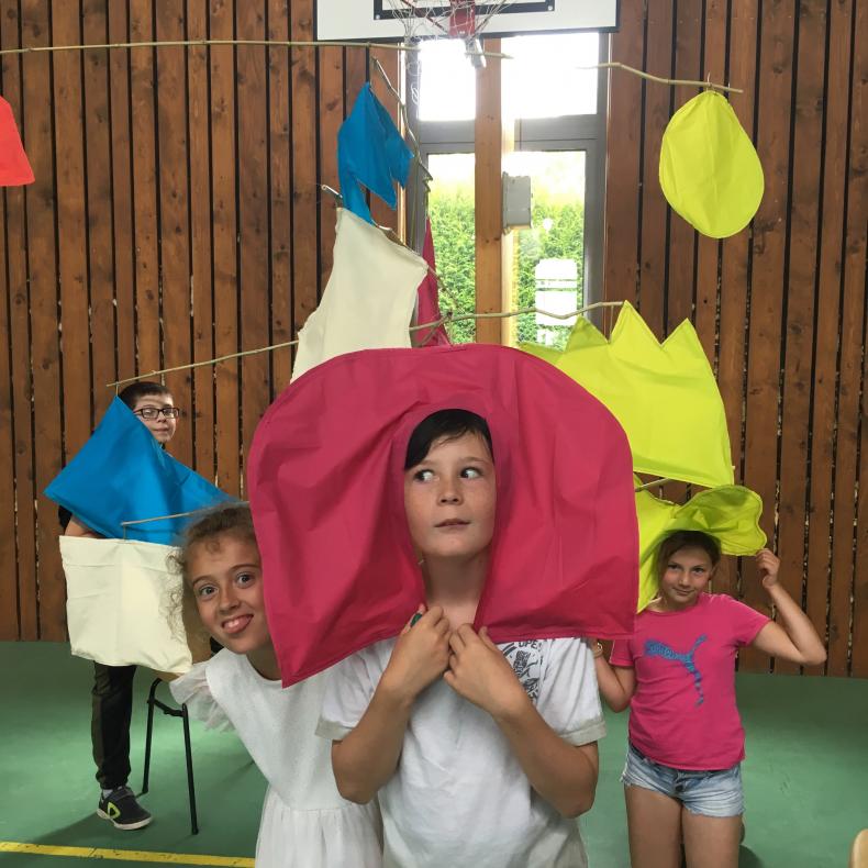 création en cours stabiles en folie école de Beaulieu sur loire