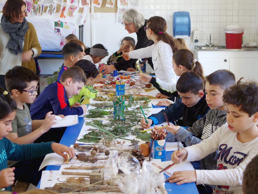 Les enfants créé leur nuancier de Salin