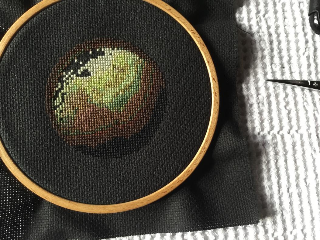Broderie en cours, Kurena Moya ©Brice Aulin