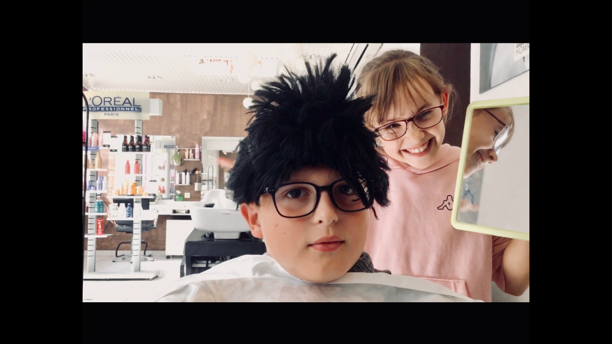Image du tournage chez le coiffeur