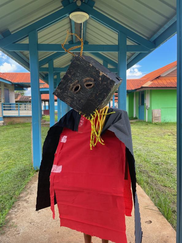 costume