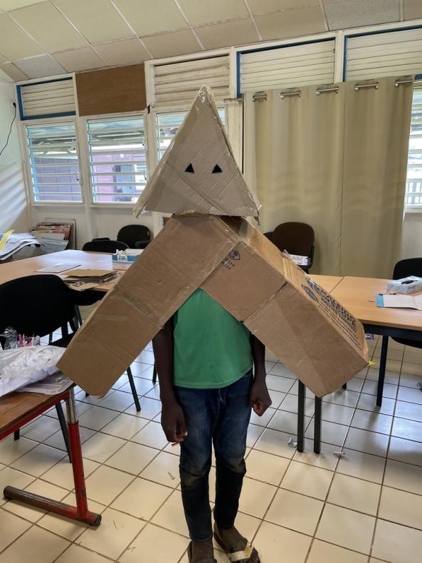 Costume en carton