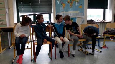 Les élèves de Saint-Péver pendant un exercice sur le regard
