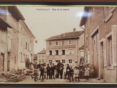 Réchicourt-le-château, place de la mairie, années 1930