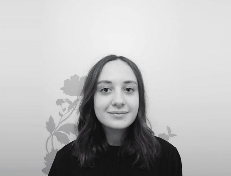 Cécile Lemoine est scénariste et créatrice graphique pour le cinéma d'animation.