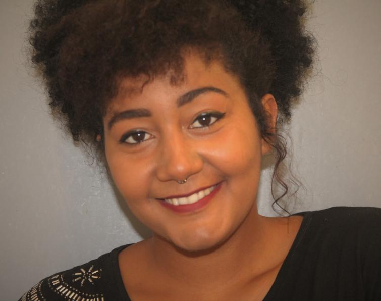 Fany Turpin, 25 ans, est comédienne à l'île de La Réunion.