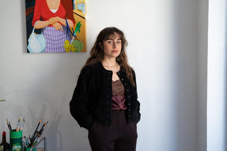 Portrait de l’artiste Cécile Cornet, dans son atelier à Marseille. 2022