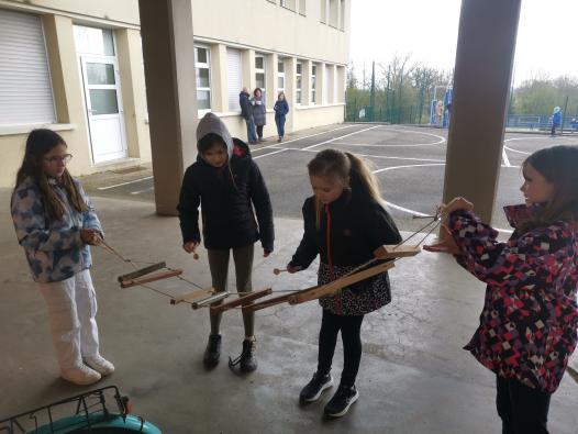 C'est la récré, on sort le Balapont !