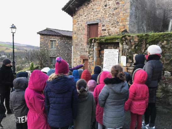 Balade avec les élèves de l'école primaire à Ternand