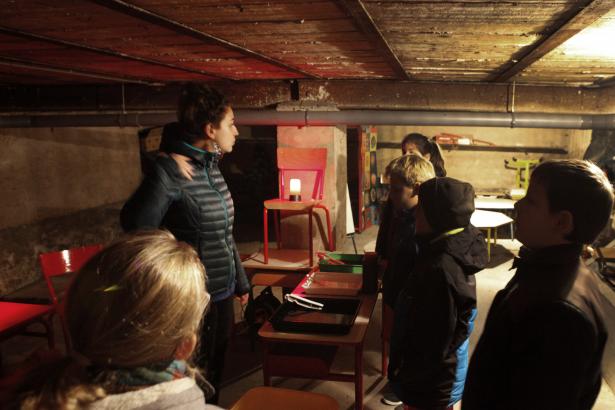 Mise en place d'un labo photo dans la cave de l'école