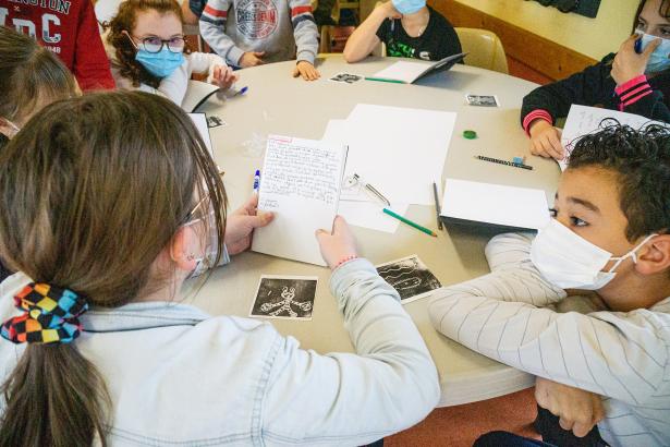 Situer et raconter avec des mots simples l'histoire du territoire de le Pizou