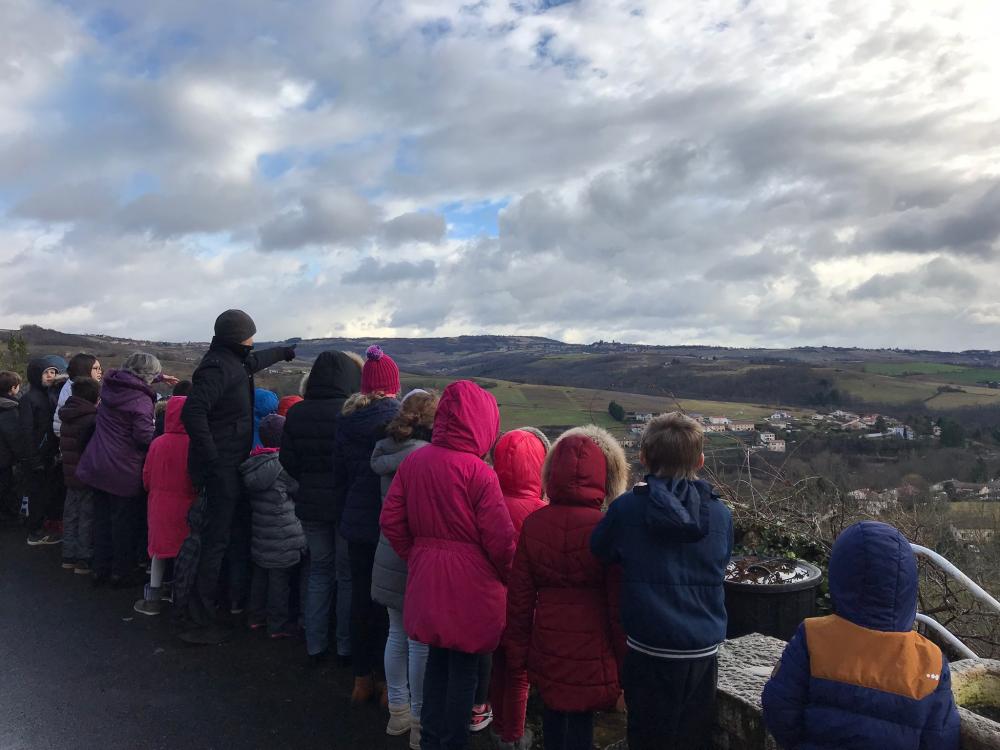 Balade avec les élèves de l'école primaire à Ternand