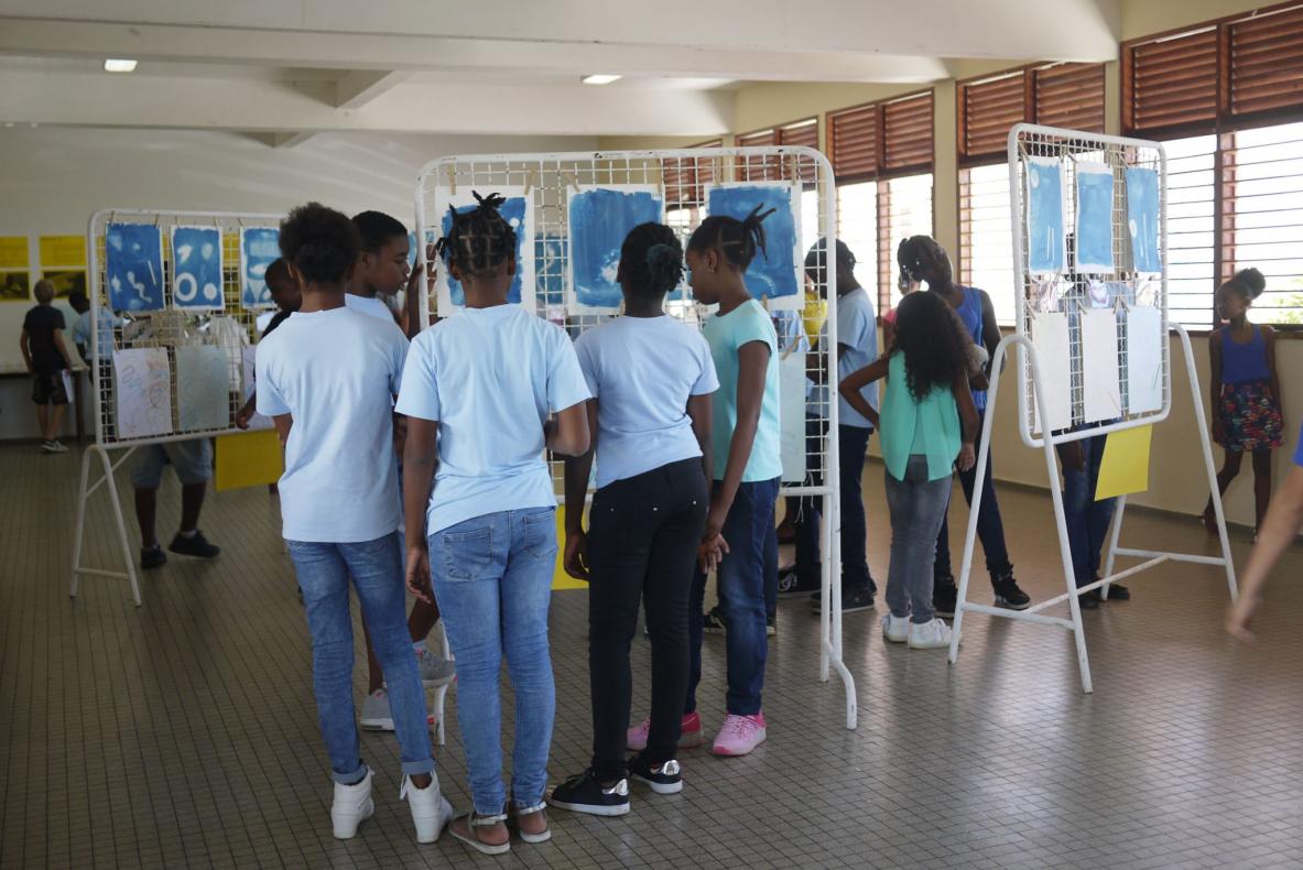 Les enfants de L'école Gratien Candace lors de l'exposition