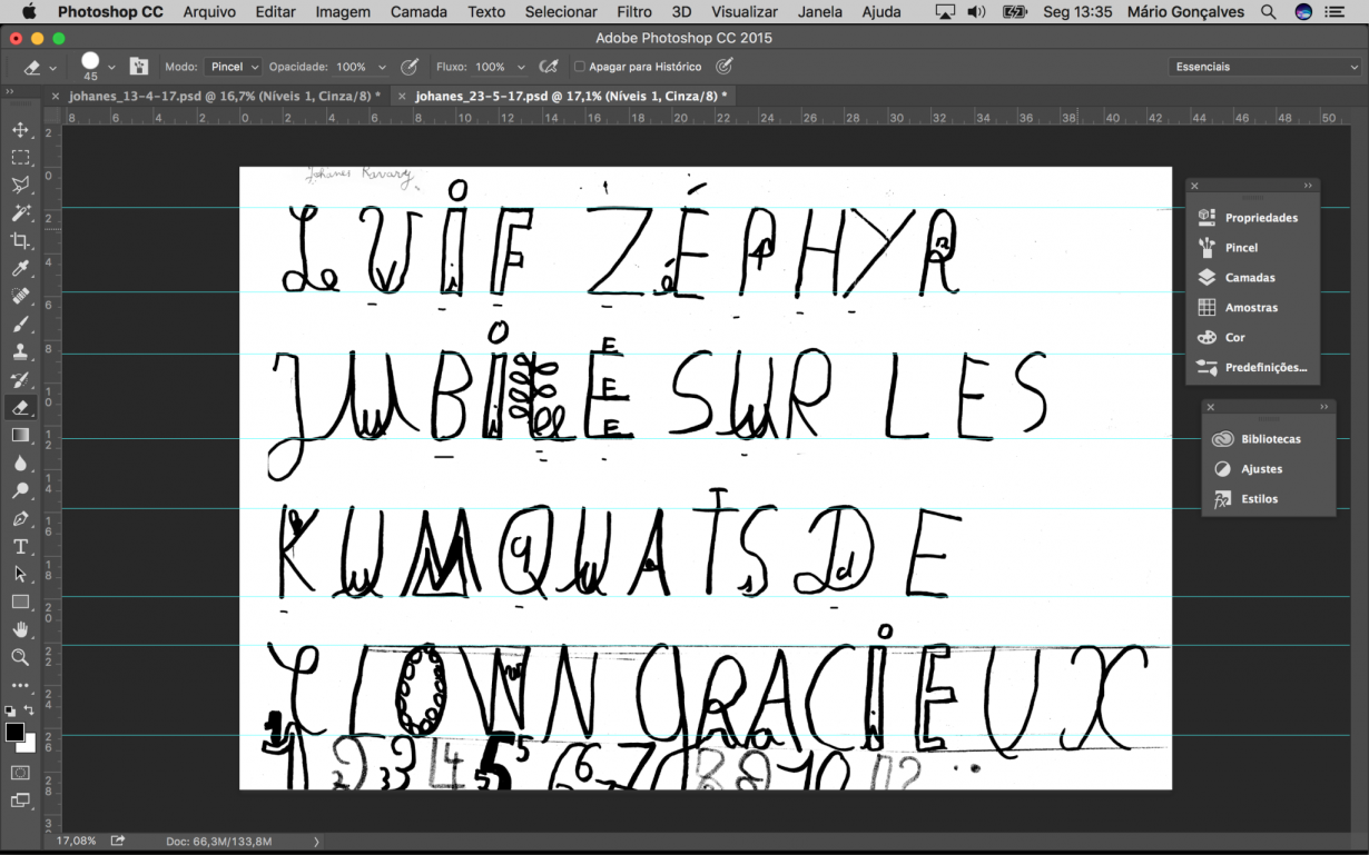 Après avoir numérisé les dessins, il a fallu les régler sur un logiciel de traitement d’images. D’abord, l’alignement des lettres a été encore plus stabilisé à l’aide de repères numériques. Ensuite, le contraste du dessin a dû être augmenté sans pour autant causer des pertes de détail. Les repères tracés manuellement ont dû être effacés. Dans la capture d’écran montrée ci-dessus, les petits traits au-dessous de certaines lettres indiquent que celles-ci ont été choisies pour faire partie de la police de cara