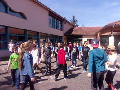 intervention de la troupe de théâtre