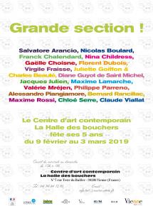 Le Centre d’art contemporain fête ses 5 ans. 5 ans, c’est aussi l’âge où l’enfant est en grande section, où son rapport aux autres se développe. De façon festive, et à la fois rétrospective et prospective, « Grande section ! » célèbre ce passage en mettant l’accent sur les différentes collaborations menées avec le centre d’art depuis 2014 tout en invitant quelques artistes à transformer l’espace en un lieu propice à la fête, en lien avec nos meilleurs souvenirs d’enfance.