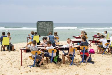 Le patrimoine de l'ordinaire école plein air sur la plage Cap de l'Homy Dorian Degoutte