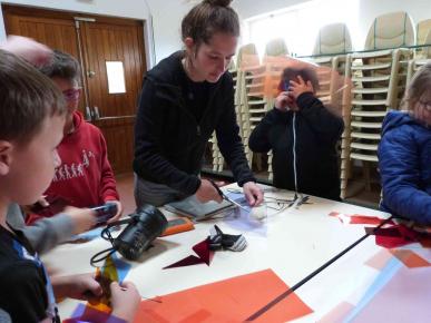 Margaux en atelier de création de Gobo