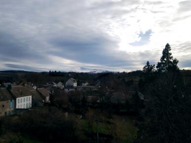 Vue depuis l'école sur le puy de Sancy