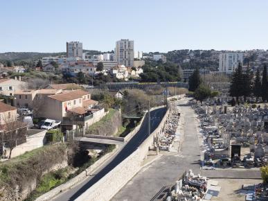 De la série Aygalades (c) Vivien Ayroles, avec le soutien d'Olypus