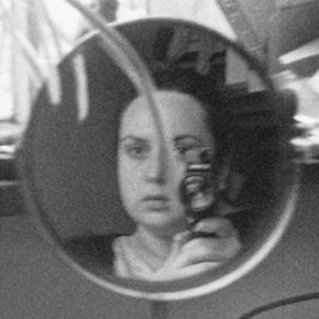 autoportrait © Yasmina Benabderrahmane