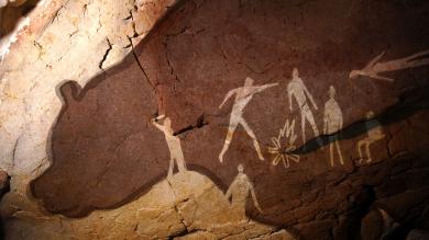 Visuel inspiré d'un ours peint dans la grotte Chauvet.  - 37 000 ans.