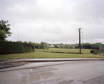 Depuis le bord de la route, un virage.