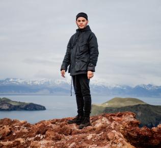 Portrait à Vestmannaeyjar, Islande. 2022