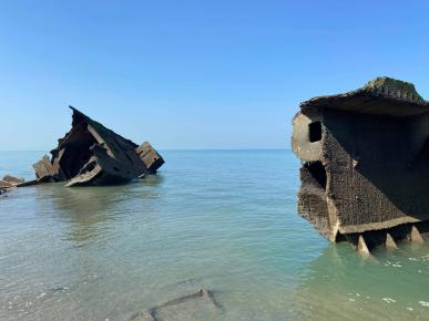 Epaves de barges en béton, Octeville-sur-mer